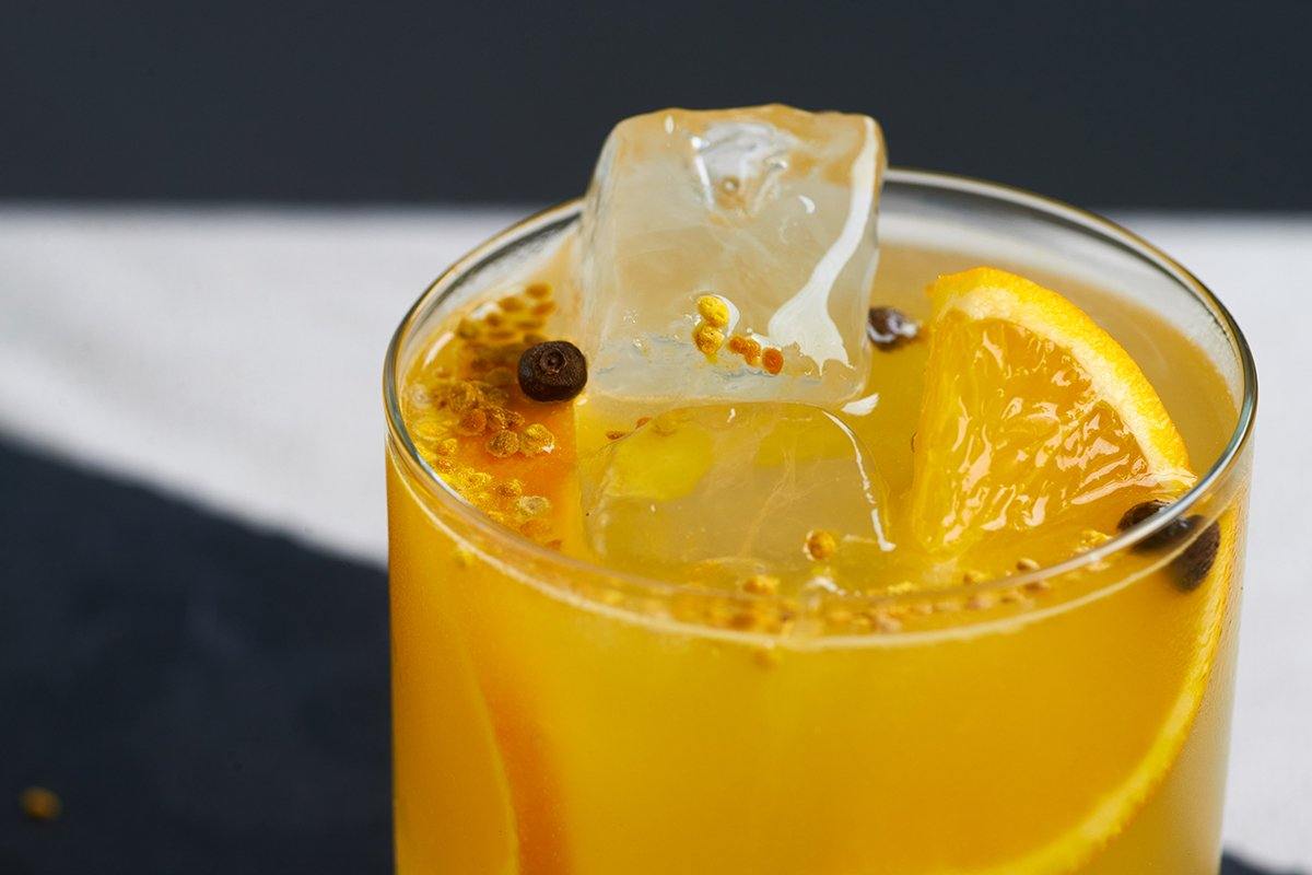 Magucha Kombucha Honey Bee | The KulchaBox